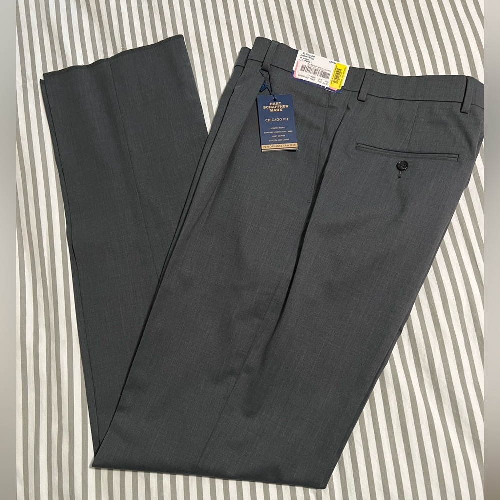 NWT Hart Schaffner Marx Classic Chicago Fit Single Pleat Pants in Grey